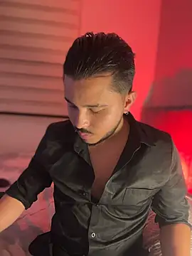 im lea online show from 04/24/26, 01:52