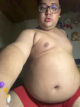 Estiv 05 online show from 03/17/26, 04:06