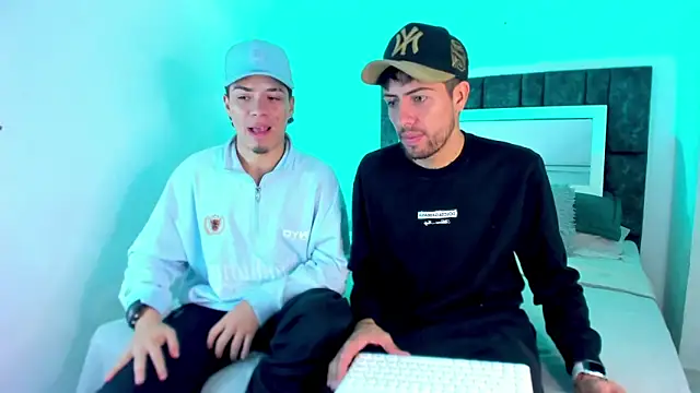 alex and christhoper online show from 03/10/26, 11:10