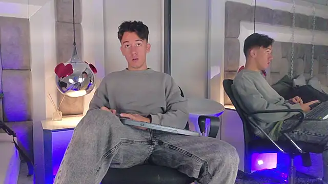 Austin Reedss online show from 04/09/26, 02:00