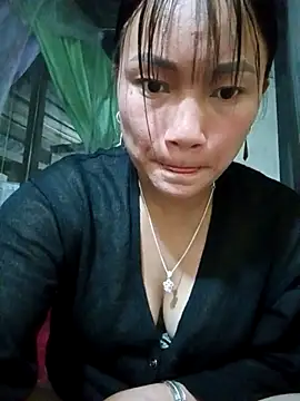 mami-rubi online show from 04/23/26, 11:53