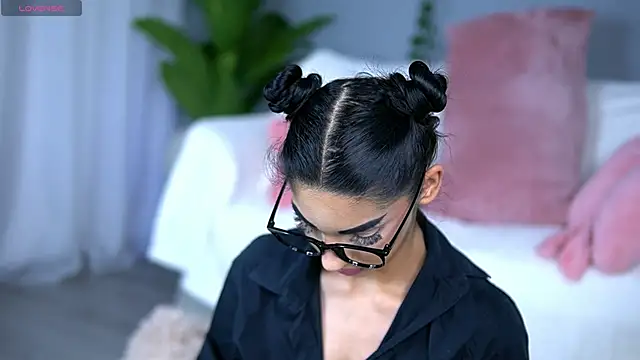 AvaCalvert online show from 03/29/26, 06:19