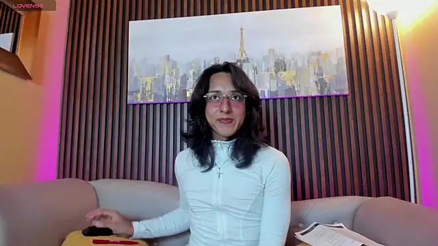 Elisasue online show from 04/22/26, 02:58