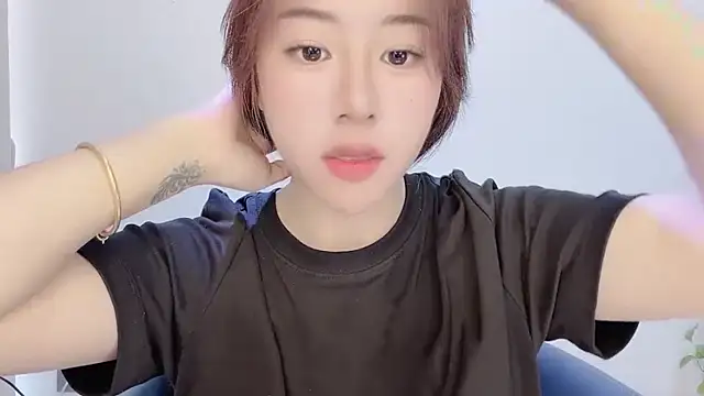 Baixi-01 online show from 04/17/26, 04:15