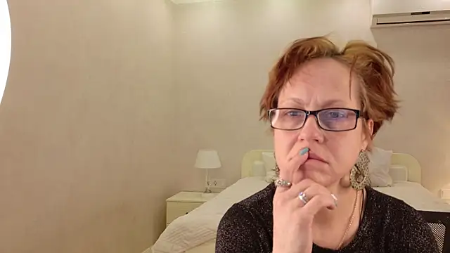 LioraWeiss online show from 03/27/26, 07:58