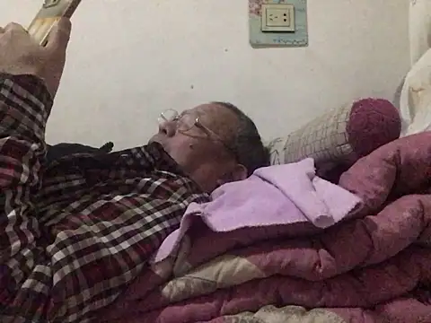 yaocaobi8 online show from 03/18/26, 01:14