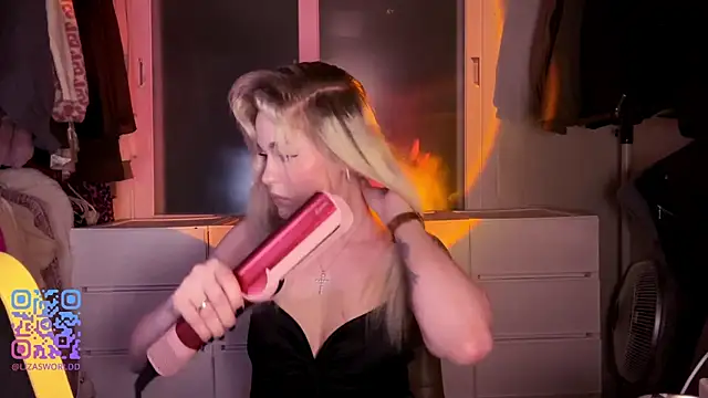 Snapshot of LisaNelsona chatting on 02/26/26, 02:38 LisaNelsona online show from 02/26/26, 02:38