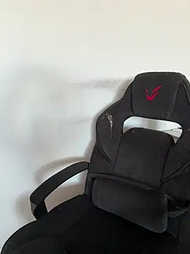 Snapshot of Caboniahoney chatting on 02/26/26, 08:46 Caboniahoney online show from 02/26/26, 08:46