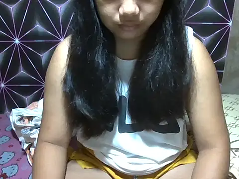 Flowerbebe online show from 04/22/26, 06:09