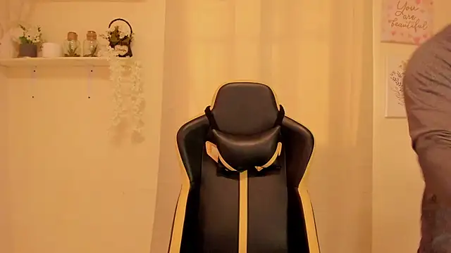 sexy andres01 online show from 04/17/26, 02:53