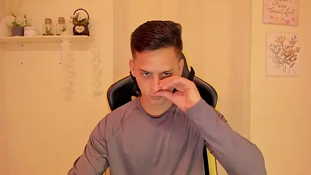 sexy andres01 online show from 04/20/26, 01:14