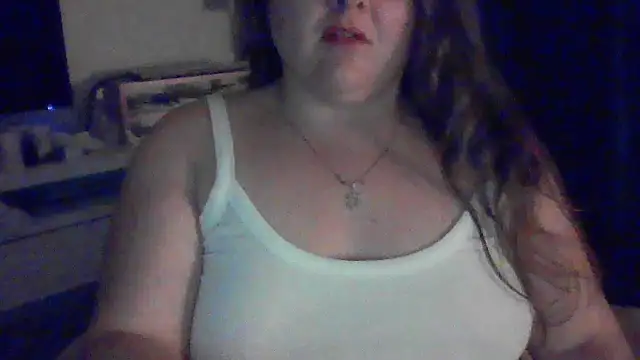 Snapshot of crystalizzze chatting on 06/07/26, 07:56 crystalizzze online show from 06/07/26, 07:56