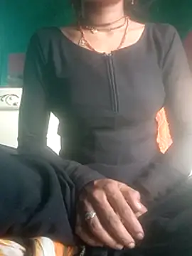 Snapshot of Shivani_bhabi chatting on 06/01/26, 12:29 Shivani bhabi online show from 06/01/26, 12:29