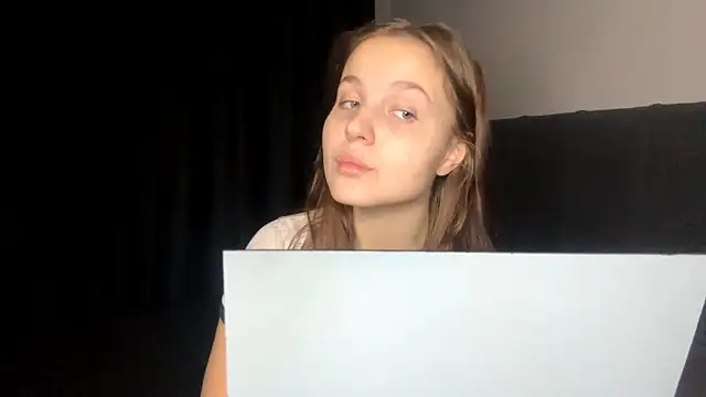 Snapshot of LowriseZiziphus chatting on 02/28/26, 03:13 LowriseZiziphus online show from 02/28/26, 03:13