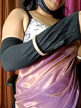 Snapshot of Kritika05 chatting on 05/07/26, 03:17 Kritika05 online show from 05/07/26, 03:17