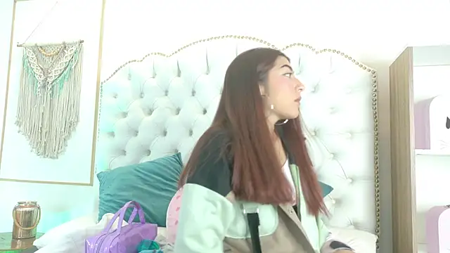 Sara funy online show from 07/15/26, 12:43