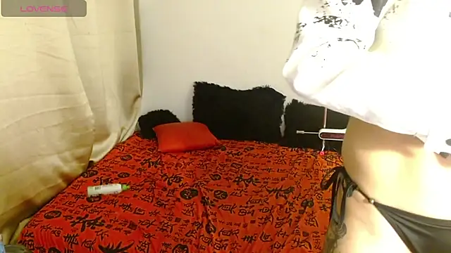 Divinejewel69 online show from 03/27/26, 07:58