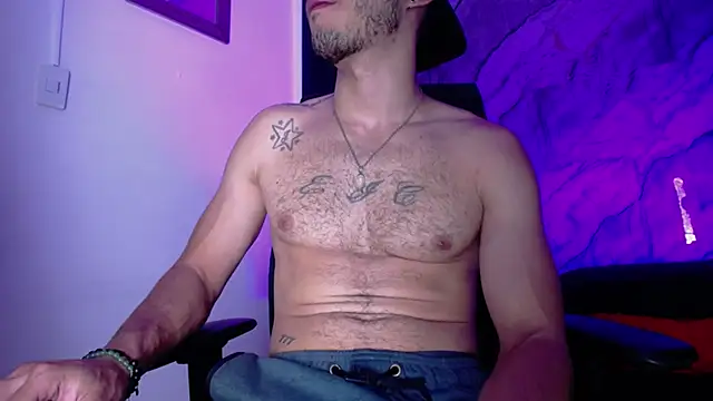 Snapshot of Grant_Irons chatting on 03/04/26, 12:11 Grant Irons online show from 03/04/26, 12:11