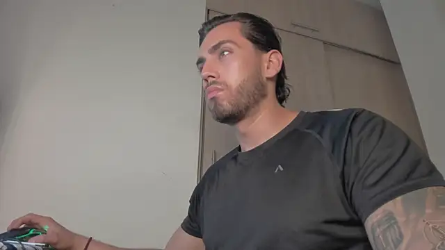 Axel  Blaze online show from 04/14/26, 12:33