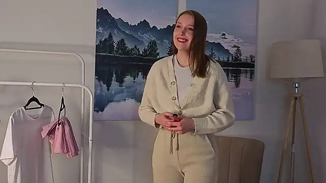 AraSuits online show from 02/26/26, 06:01