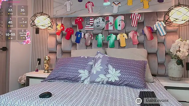 gabyevans4 online show from 06/13/26, 12:14