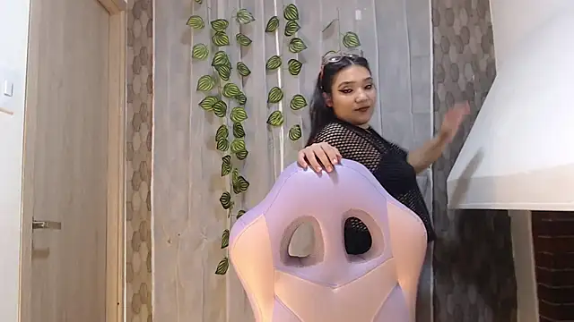 anyela donecm online show from 04/18/26, 07:51