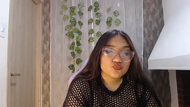 anyela donecm online show from 04/18/26, 07:58