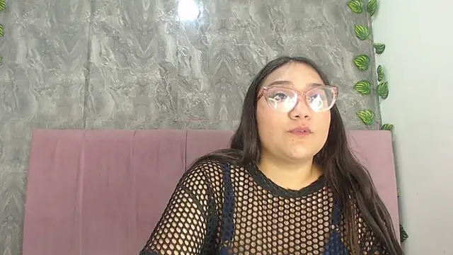 anyela donecm online show from 05/19/26, 08:04