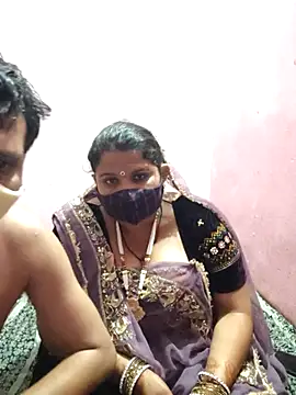Snapshot of gujjuhotcouple chatting on 03/05/26, 05:42 gujjuhotcouple online show from 03/05/26, 05:42