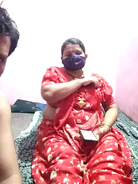 Snapshot of gujjuhotcouple chatting on 03/07/26, 05:21 gujjuhotcouple online show from 03/07/26, 05:21
