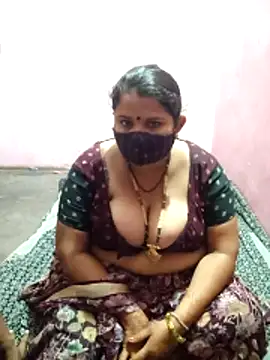 Snapshot of gujjuhotcouple chatting on 03/09/26, 12:47 gujjuhotcouple online show from 03/09/26, 12:47