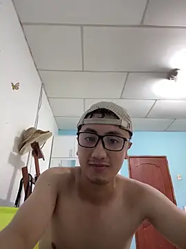 Snapshot of Gonzalogz chatting on 04/05/26, 07:00 Gonzalogz online show from 04/05/26, 07:00