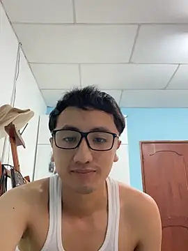 Snapshot of Gonzalogz chatting on 04/07/26, 04:40 Gonzalogz online show from 04/07/26, 04:40