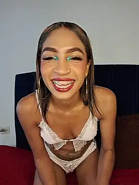 Canela em online show from 04/16/26, 01:23