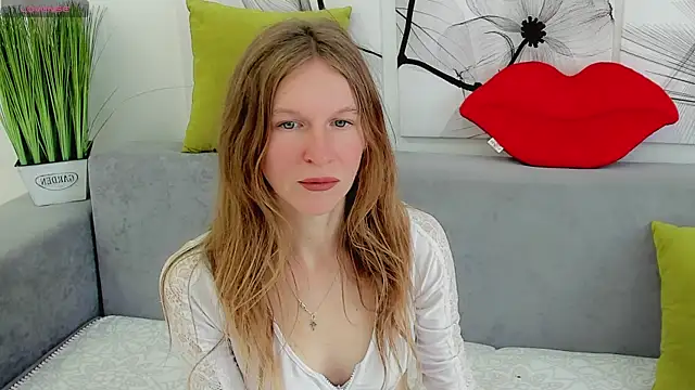 Mira XOo online show from 04/23/26, 02:19