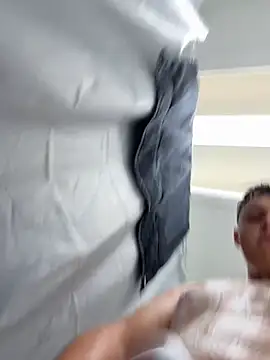 Snapshot of loko22_223 chatting on 03/01/26, 03:25 loko22 223 online show from 03/01/26, 03:25