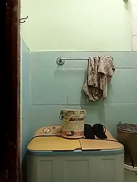 Snapshot of jeanmilano chatting on 02/25/26, 10:52 jeanmilano online show from 02/25/26, 10:52