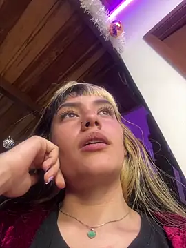 Sara 92 online show from 04/28/26, 06:02