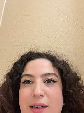 Snapshot of ameliahottxxx chatting on 02/25/26, 01:37 ameliahottxxx online show from 02/25/26, 01:37