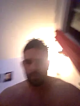 Snapshot of kevenle89 chatting on 03/01/26, 09:22 kevenle89 online show from 03/01/26, 09:22