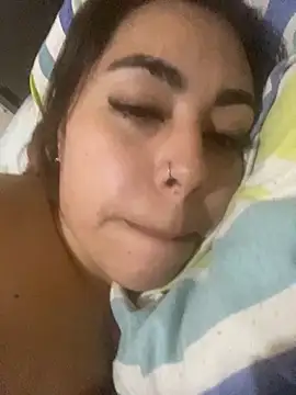 Snapshot of Redlucy chatting on 02/25/26, 04:00 Redlucy online show from 02/25/26, 04:00