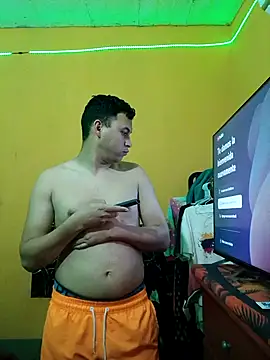 Snapshot of nanielito chatting on 02/25/26, 01:32 nanielito online show from 02/25/26, 01:32