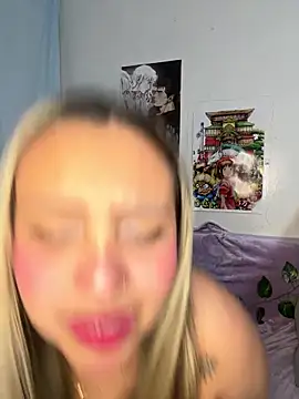 Moon Velvet  online show from 03/08/26, 09:51