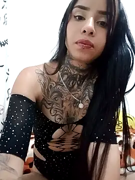 Snapshot of cristal__ks chatting on 02/25/26, 03:54 cristal ks online show from 02/25/26, 03:54