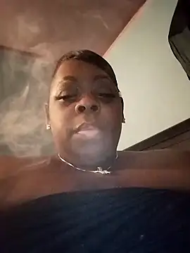 Pinkchocolatebbw online show from 04/04/26, 06:33