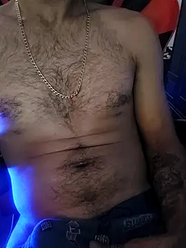 Snapshot of pascuuu96 chatting on 03/01/26, 07:49 pascuuu96 online show from 03/01/26, 07:49