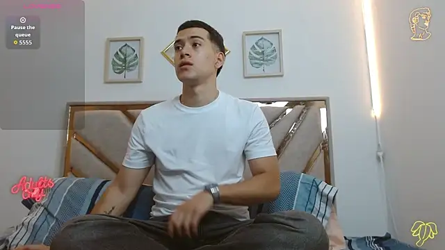 oliver   saint online show from 04/14/26, 11:33