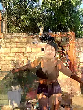 emi li82 online show from 04/07/26, 10:42