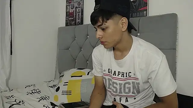 Logan Jhonson19 online show from 04/16/26, 03:51