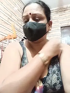Snapshot of Rashmi_89 chatting on 06/08/26, 11:10 Rashmi 89 online show from 06/08/26, 11:10